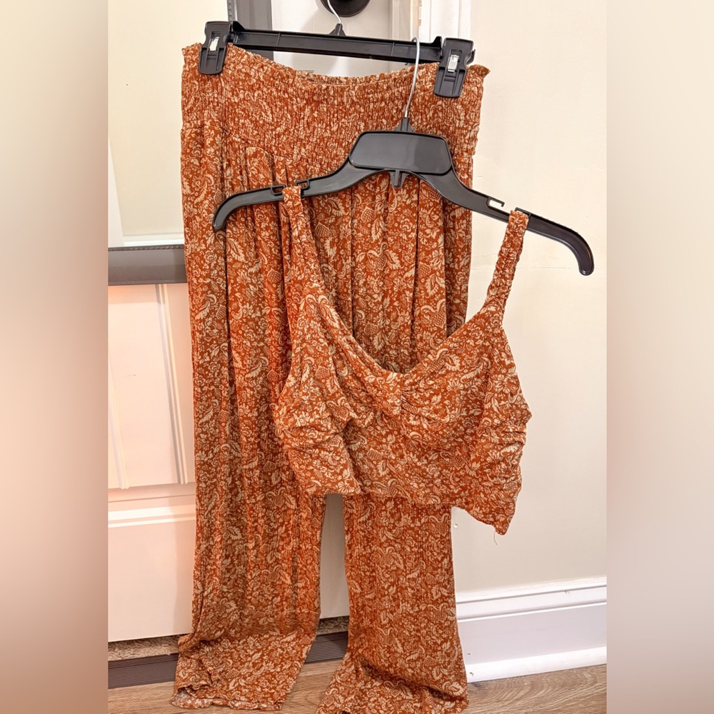 Women's Paisley set in Rust